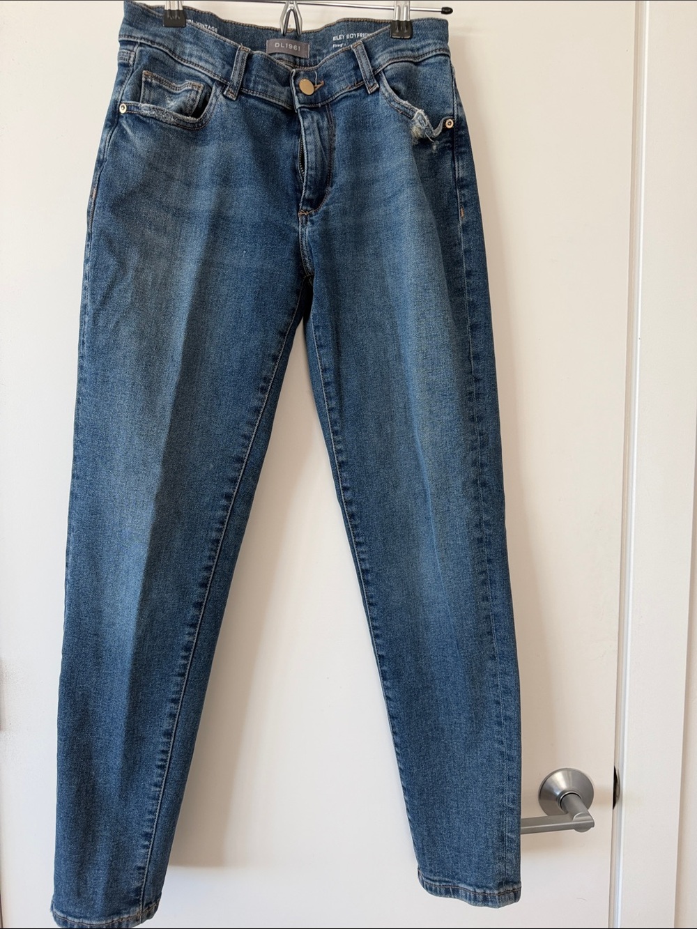 DL1961 Boyfriend Jeans in Mid Blue Wash